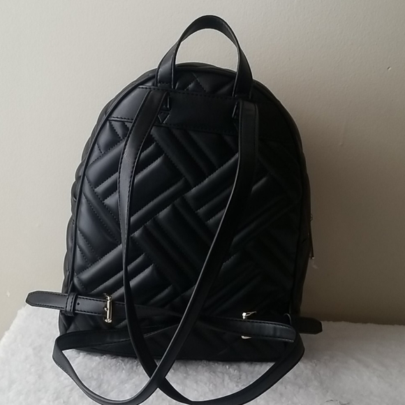 MK | Abbey Medium Quilted Leather Backpack - Picture 2 of 3
